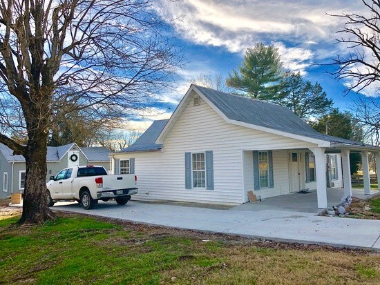 Primary Photo - 6116 Strawberry Plains Pike