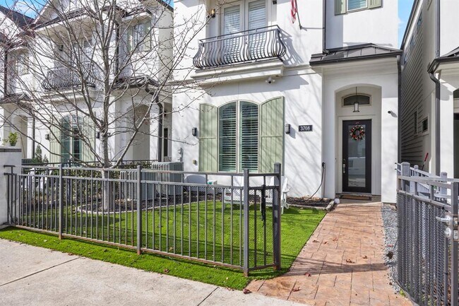 Building Photo - 3708 Swayze Ct