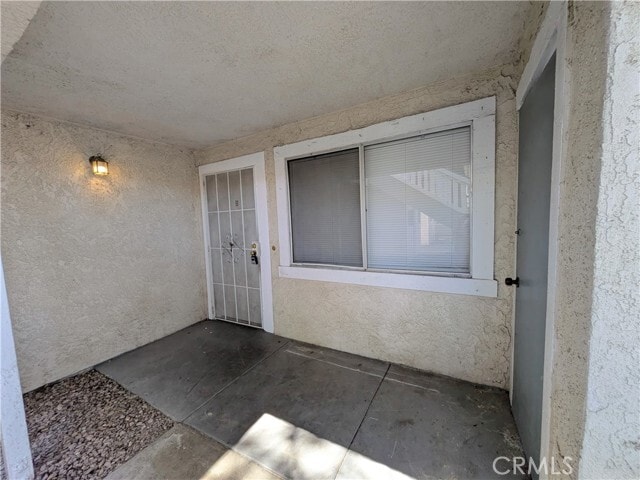 Building Photo - 975 W Devonshire Ave