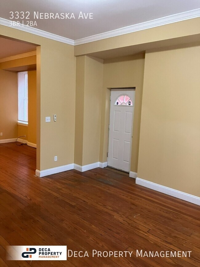 Building Photo - 3 Bedroom House