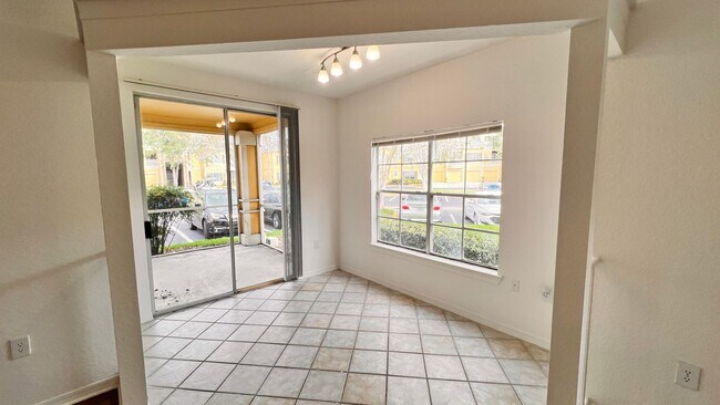 Building Photo - Embrace Luxury Living: Charles Towne's 3-B...