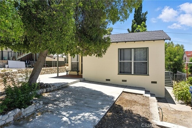 Building Photo - 10416 Fairgrove Ave