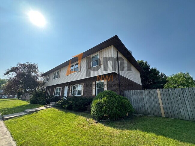 Foto del edificio - 5831 Creekview Ct W