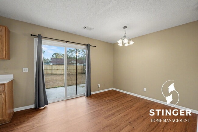 Foto del edificio - 6 Blacksmith Cir