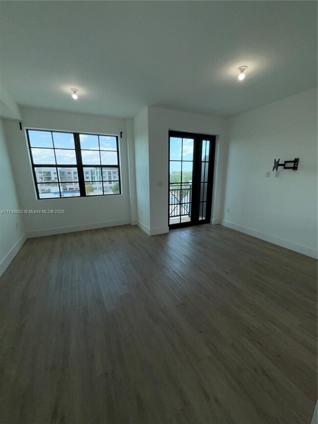 Building Photo - 4100 SW 64th Ave