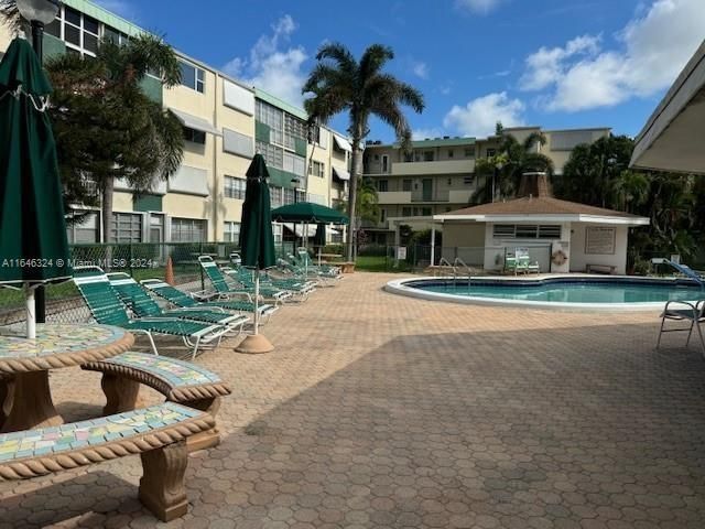 Foto del edificio - 1333 E Hallandale Beach Blvd