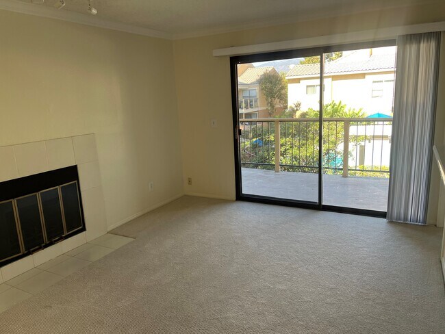 Foto del edificio - 10655 Lemon Ave