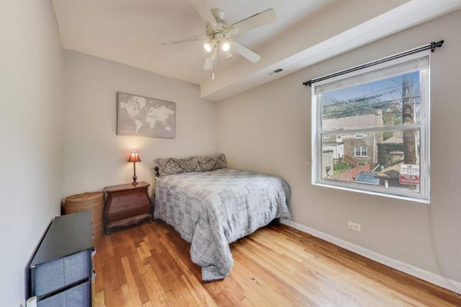 Foto del edificio - 3816 W Ainslie St