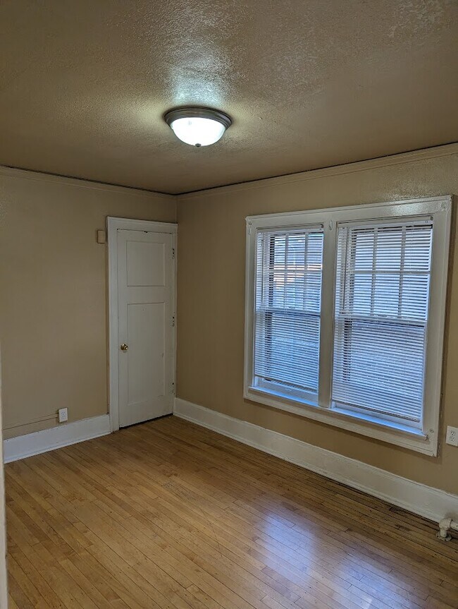 3037 N Stowell Ave, Milwaukee, WI 53211 Townhome Rentals in Milwaukee