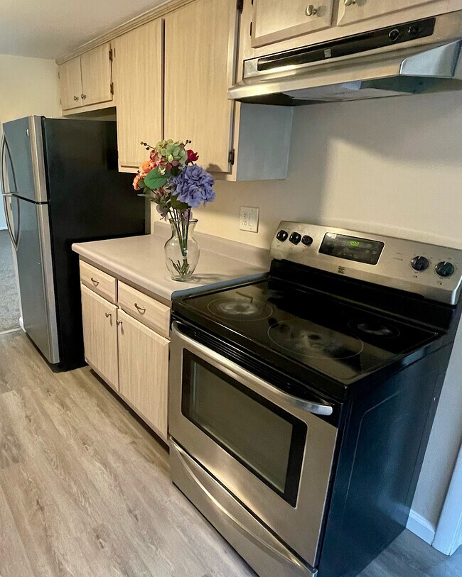 Building Photo - 27033 Farmbrook Villa Dr