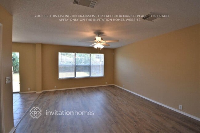 Foto del edificio - 4811 Russet Trail Ct