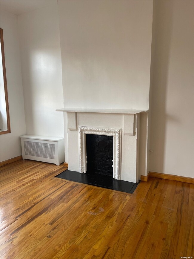 Building Photo - 754 MacDonough St