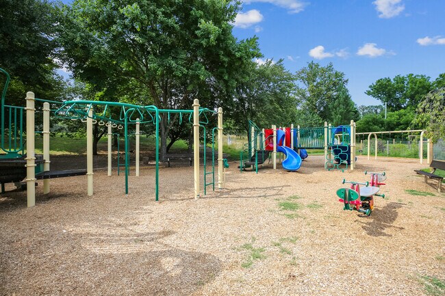 Photo - Crossway Community Apartment