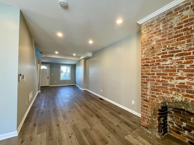 Foto del edificio - 240 S Princeton Ave