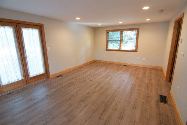 Foto del edificio - 6 Wildwood Ln