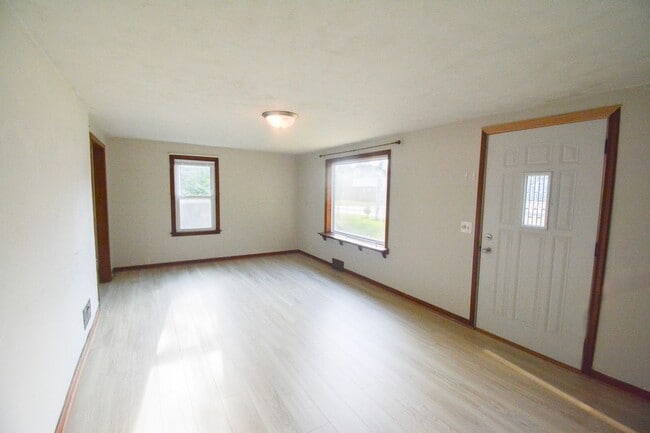 Foto del edificio - Cute 2br Home with Large Private Yard For ...
