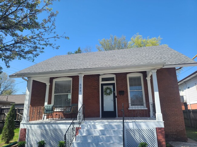 Building Photo - Furnished Lower Town Cottage in Lower Town...