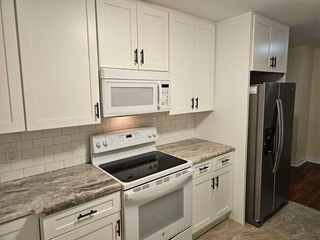 Building Photo - Charming Cottage Near Cascades Park