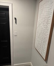 Building Photo - 8 Carrington Av