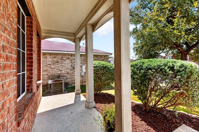 Building Photo - 7711 Parkwood Way