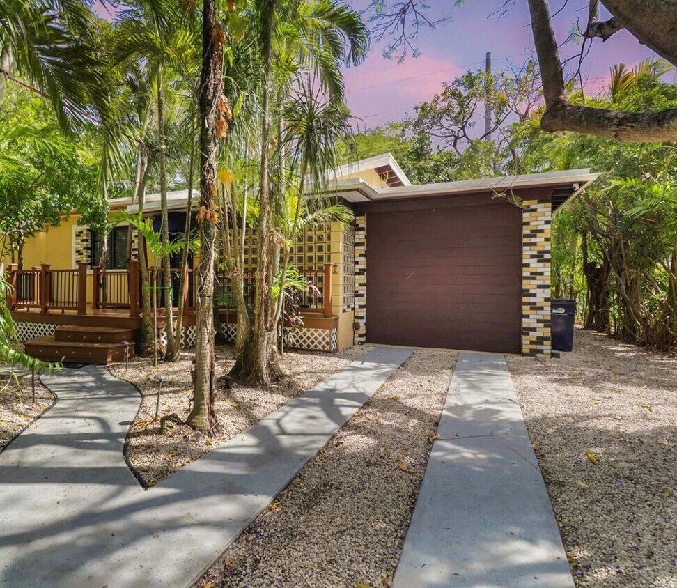 Foto principal - 550 Quail Ave