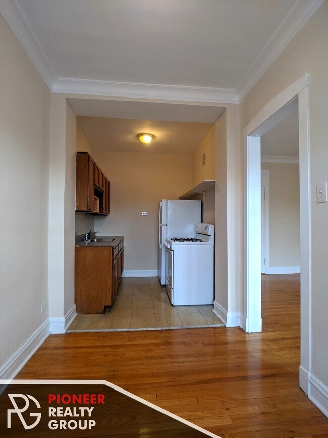Foto del edificio - 2244 W Wilson Ave