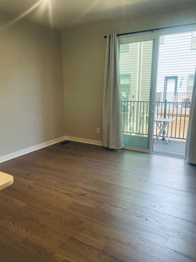 Foto del edificio - Sophisticated and Spacious 3BR-3.5 Bath To...