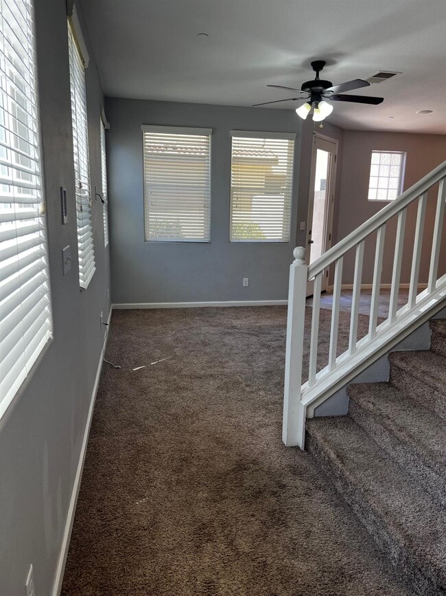 Building Photo - 7037 N Creative Dr