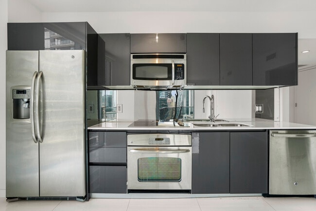 Building Photo - 31 SE 6th St