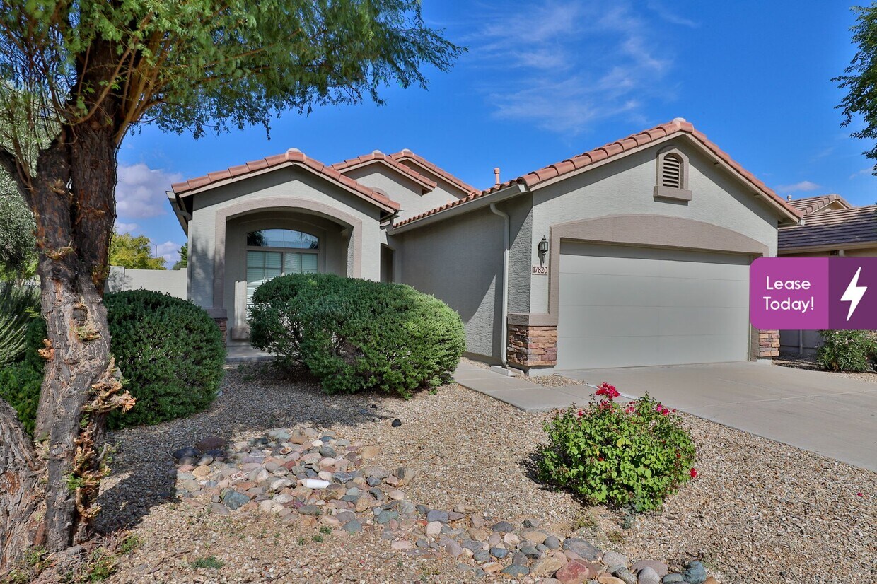 17820 W Paradise Ln, Surprise, AZ 85388 House Rental in Surprise, AZ
