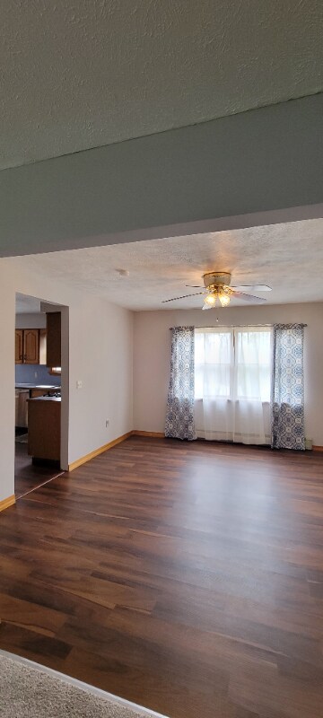 Foto del edificio - 34 Dancing Ridge Rd