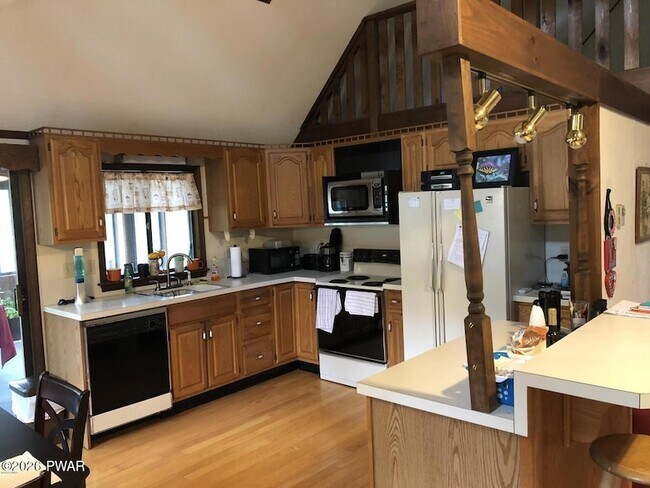 Foto del edificio - 159 Spring Dr