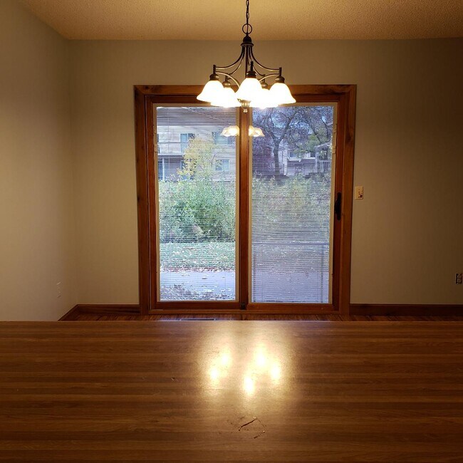 Dining room - 5411 72nd circle n