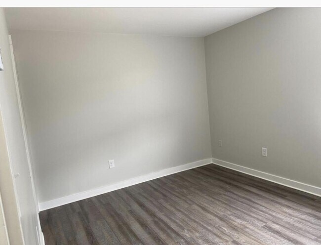 Foto del edificio - 45 W Main St