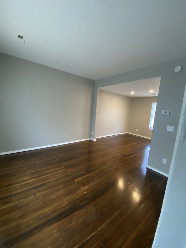 Building Photo - 1414 S 16th St