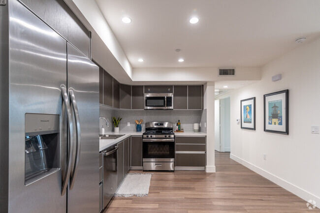 2HAB, 2BA - 985 ft² - Santa Monica Breeze by Wiseman