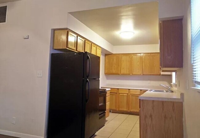 Foto del edificio - 926 N Linview Ave