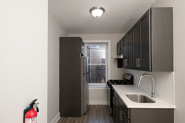 Building Photo - 234 N 18th St
