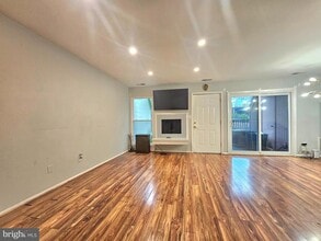 Building Photo - 8077 Pantano Pl