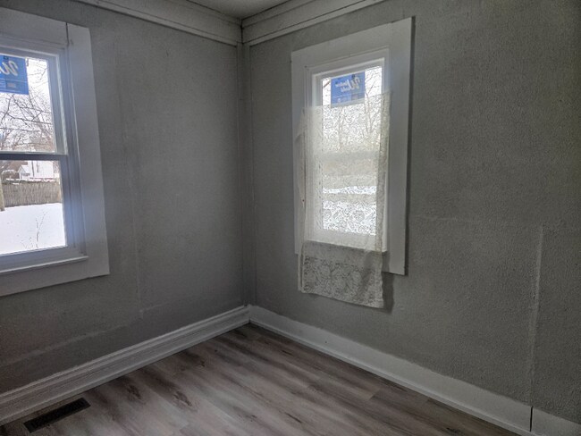 Foto del edificio - 1621 Indiana Ave