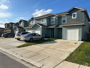 Building Photo - 8315 Breezy Cv