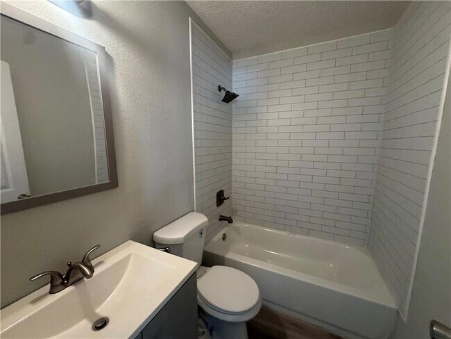 Foto del edificio - 6505 James St