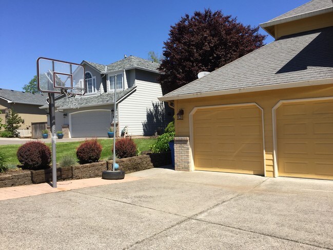 Foto del edificio - 3617 NW 29th Cir