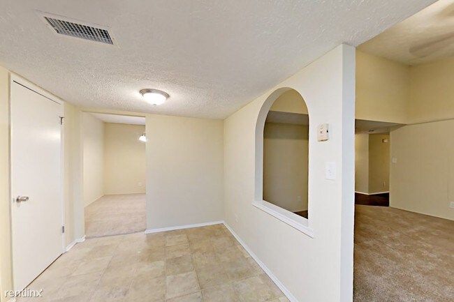 Building Photo - 105 Glace Rd