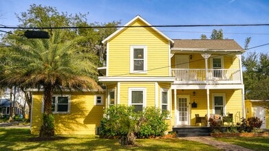 Building Photo - 14 Sanchez Ave