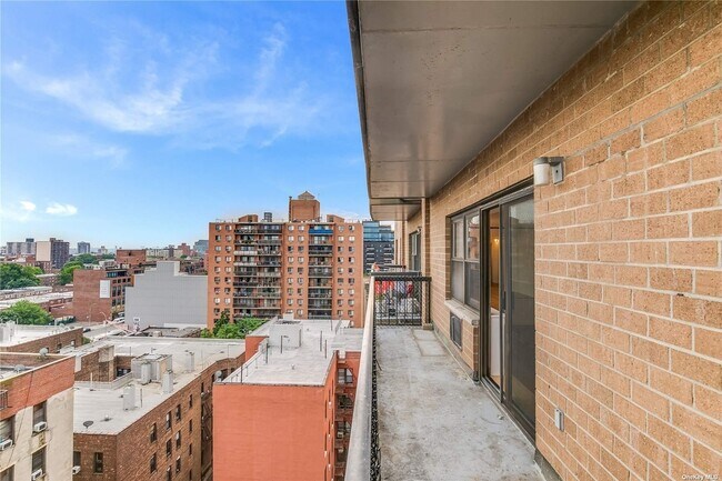 Balcony - 14720 35th Ave