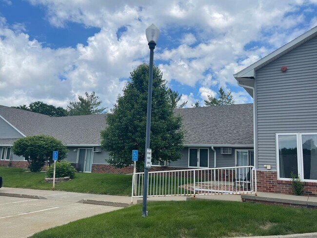 Foto del interior - Fairmeadows Village-55+ Independent Living Rental Community