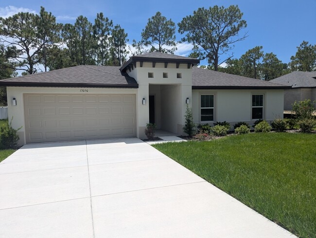 Building Photo - 13050 Tinamou Ave