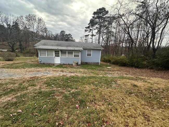 Building Photo - One Level Ranch In Rustburg