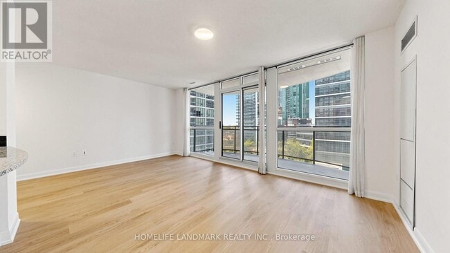 Building Photo - 33 Sheppard Ave E